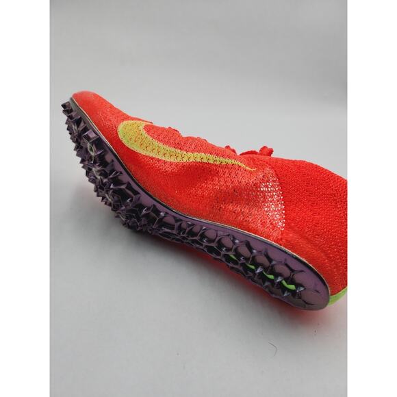 Athletic_Shoes